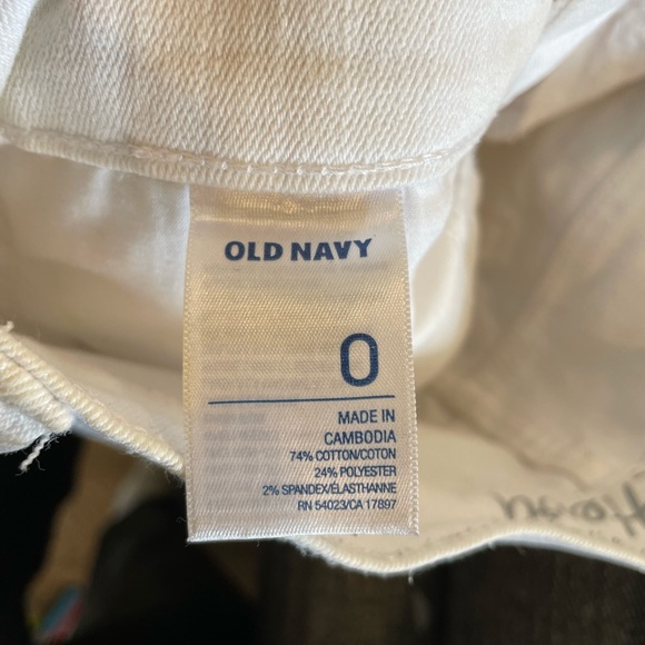 White old navy skinny jeans - Picture 3 of 4